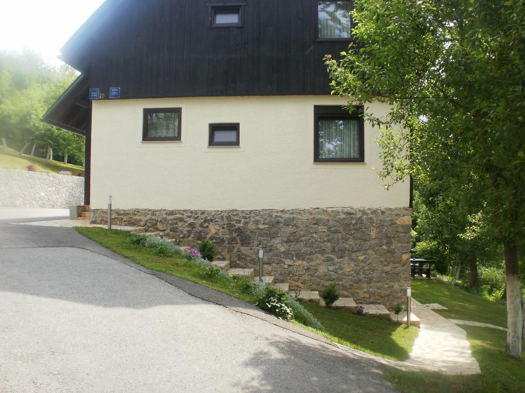 Guest House Korana Екстер'єр фото